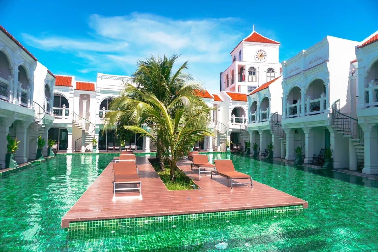 Supicha Pool Access Hotel - Sha Plus Phuket Buitenkant foto