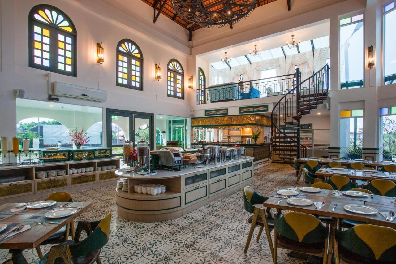 Supicha Pool Access Hotel - Sha Plus Phuket Buitenkant foto