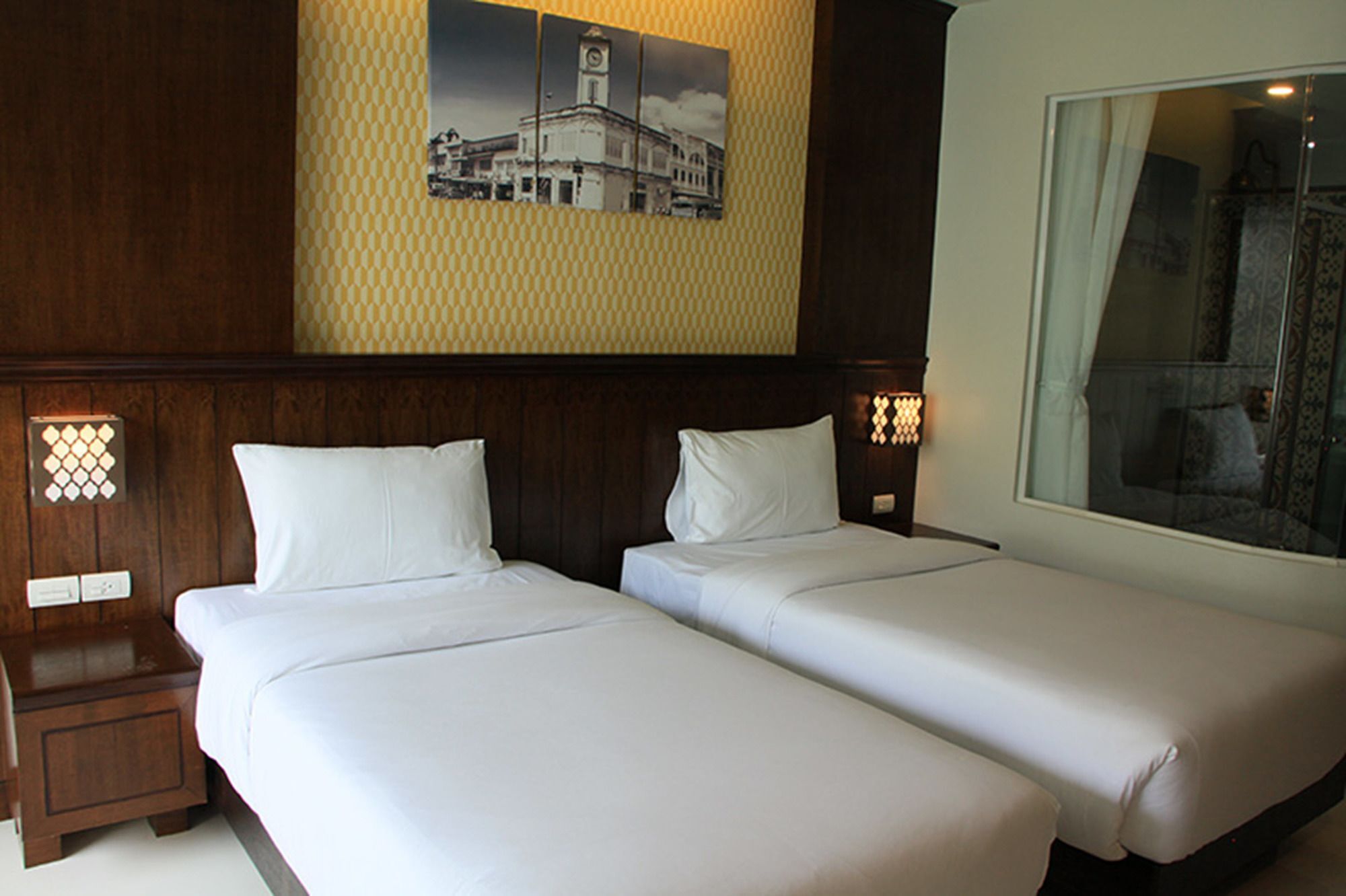 Supicha Pool Access Hotel - Sha Plus Phuket Buitenkant foto